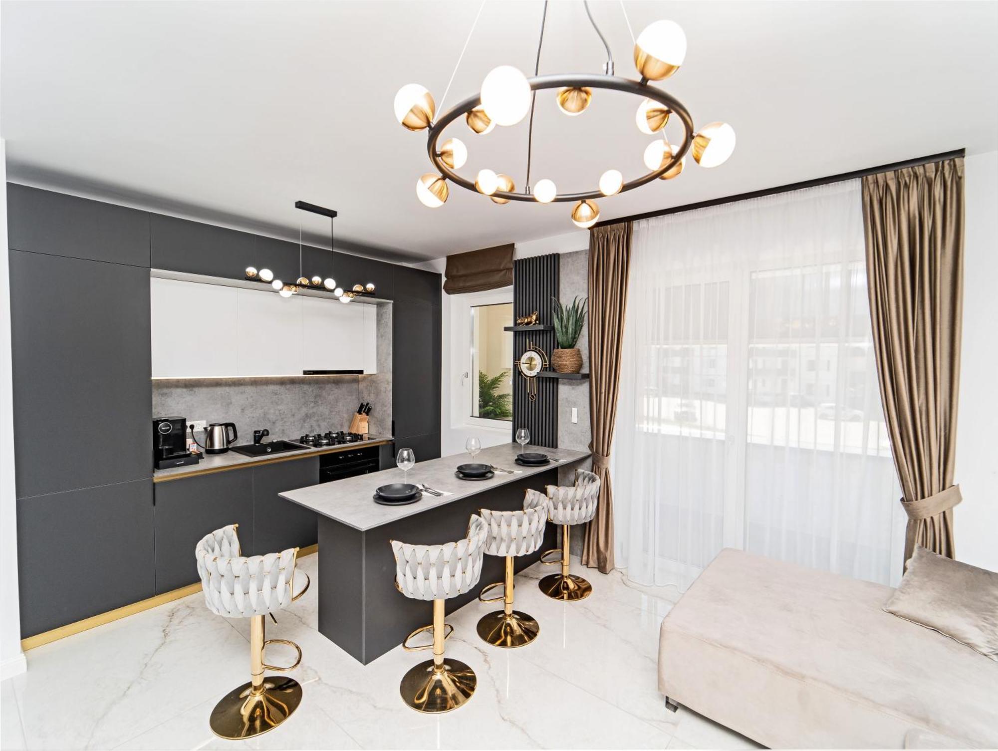 Fashion Stay-Valentino Apartment - By Openhouse Giroc ภายนอก รูปภาพ
